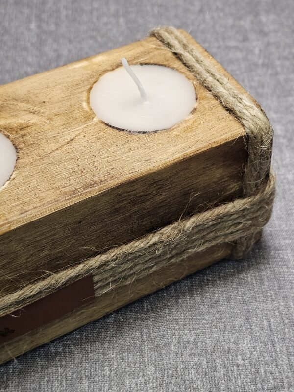 Porta velas Artesanal de Madera y Yute – Estilo Rústico